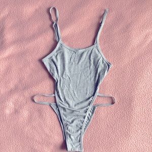 🐰gray bodysuit🐰